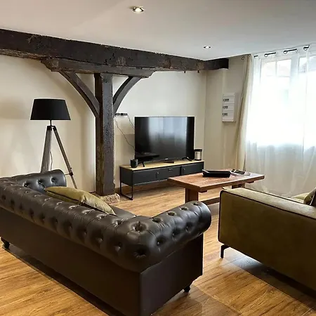 Spacieux A Avec Parking Inclus. Apartment *